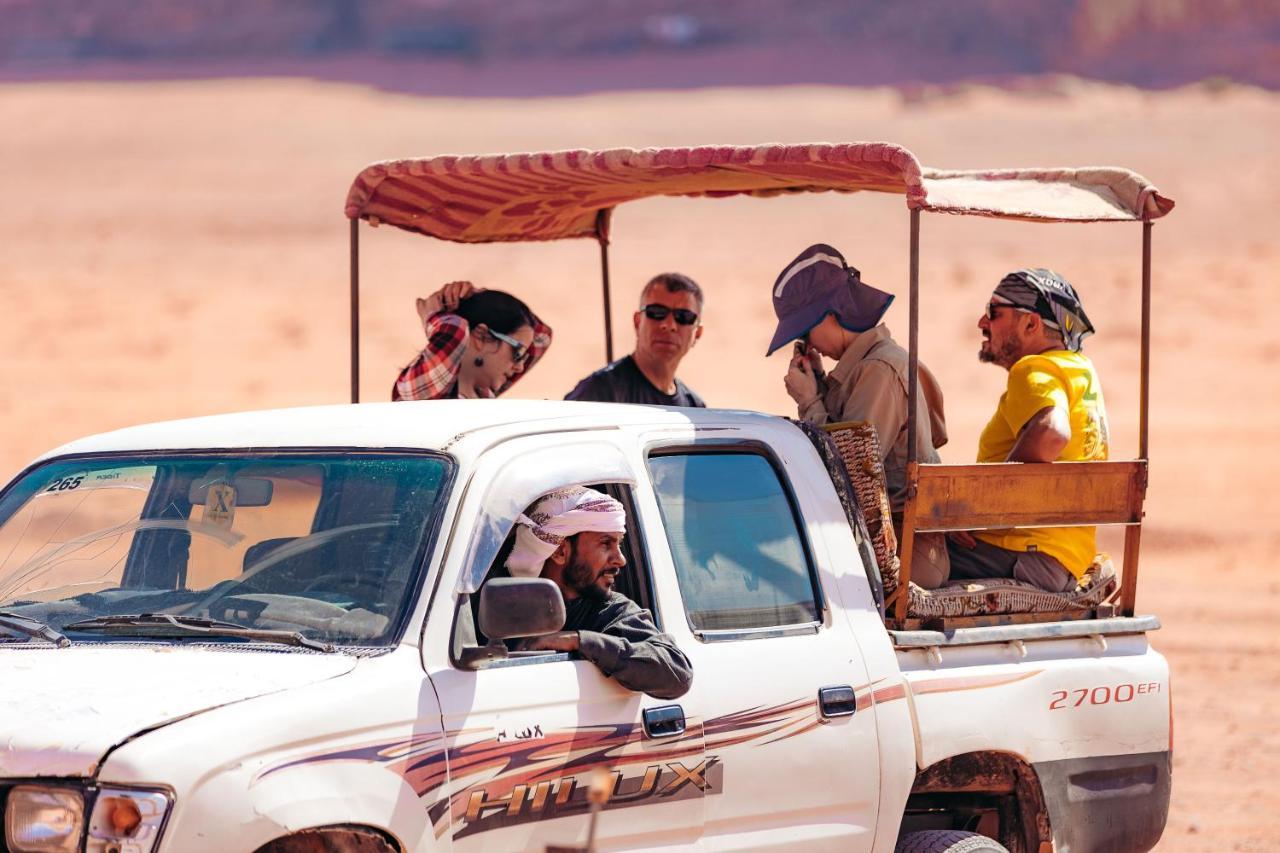 Magic Bedouin Star & Tours Hotel Вади Рум Екстериор снимка