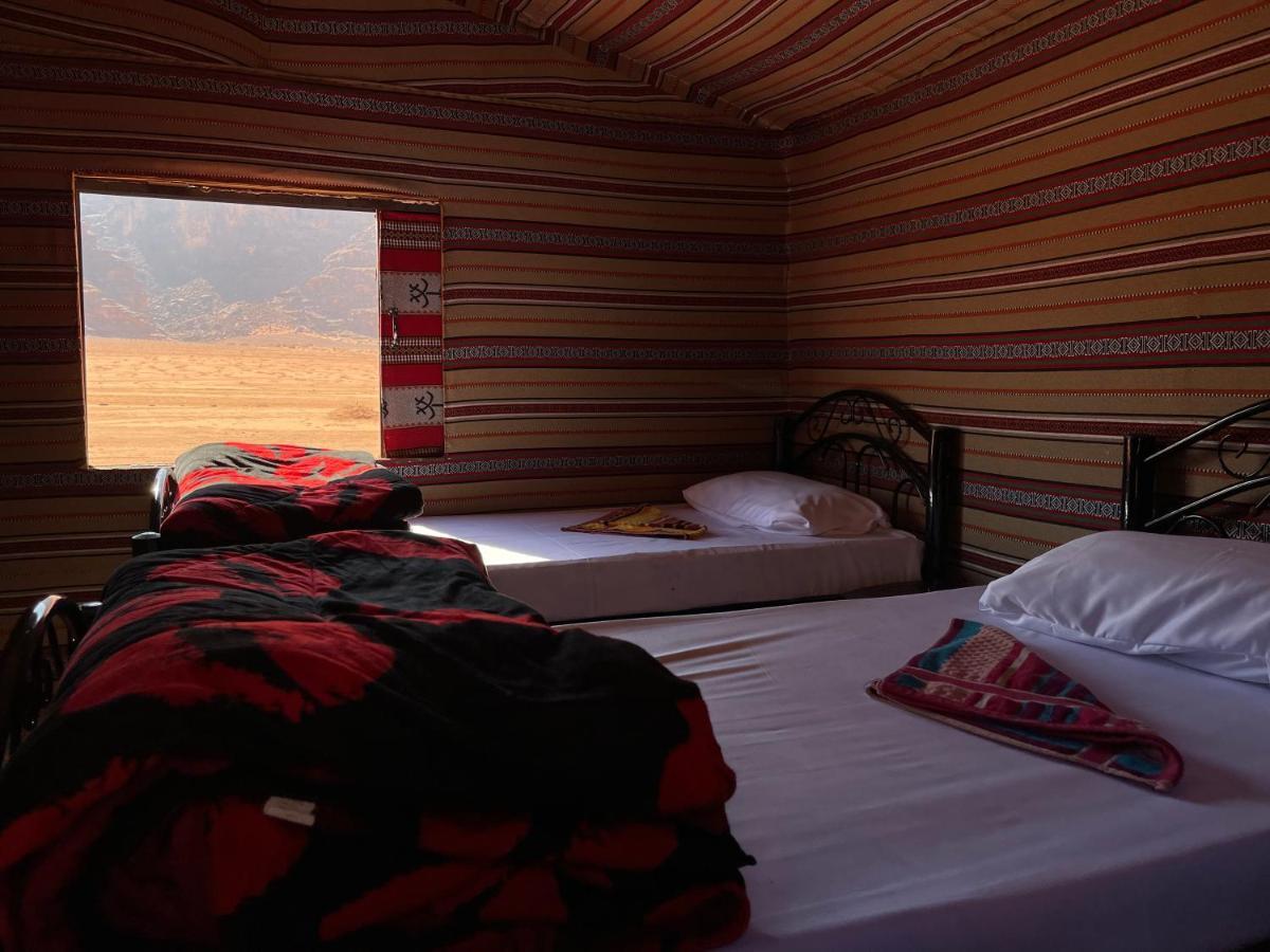 Magic Bedouin Star & Tours Hotel Вади Рум Екстериор снимка