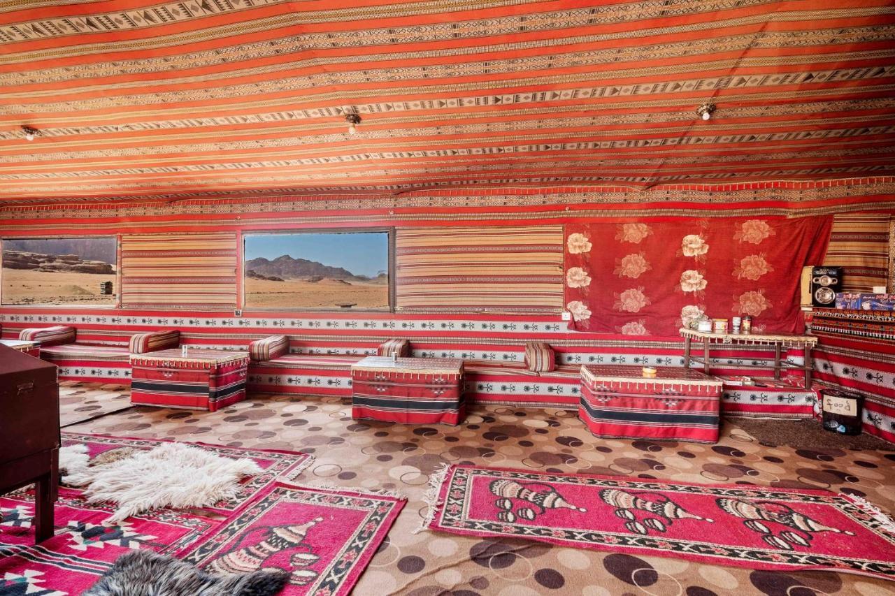 Magic Bedouin Star & Tours Hotel Вади Рум Екстериор снимка