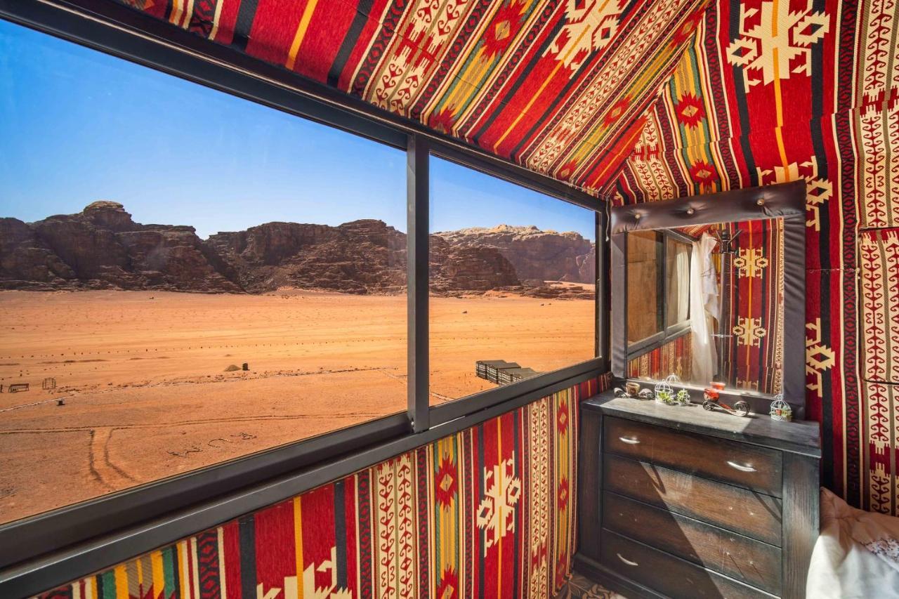 Magic Bedouin Star & Tours Hotel Вади Рум Екстериор снимка