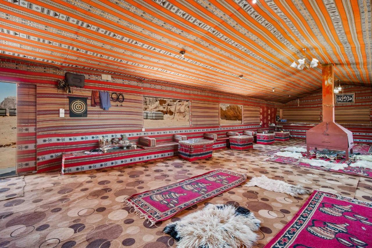 Magic Bedouin Star & Tours Hotel Вади Рум Екстериор снимка