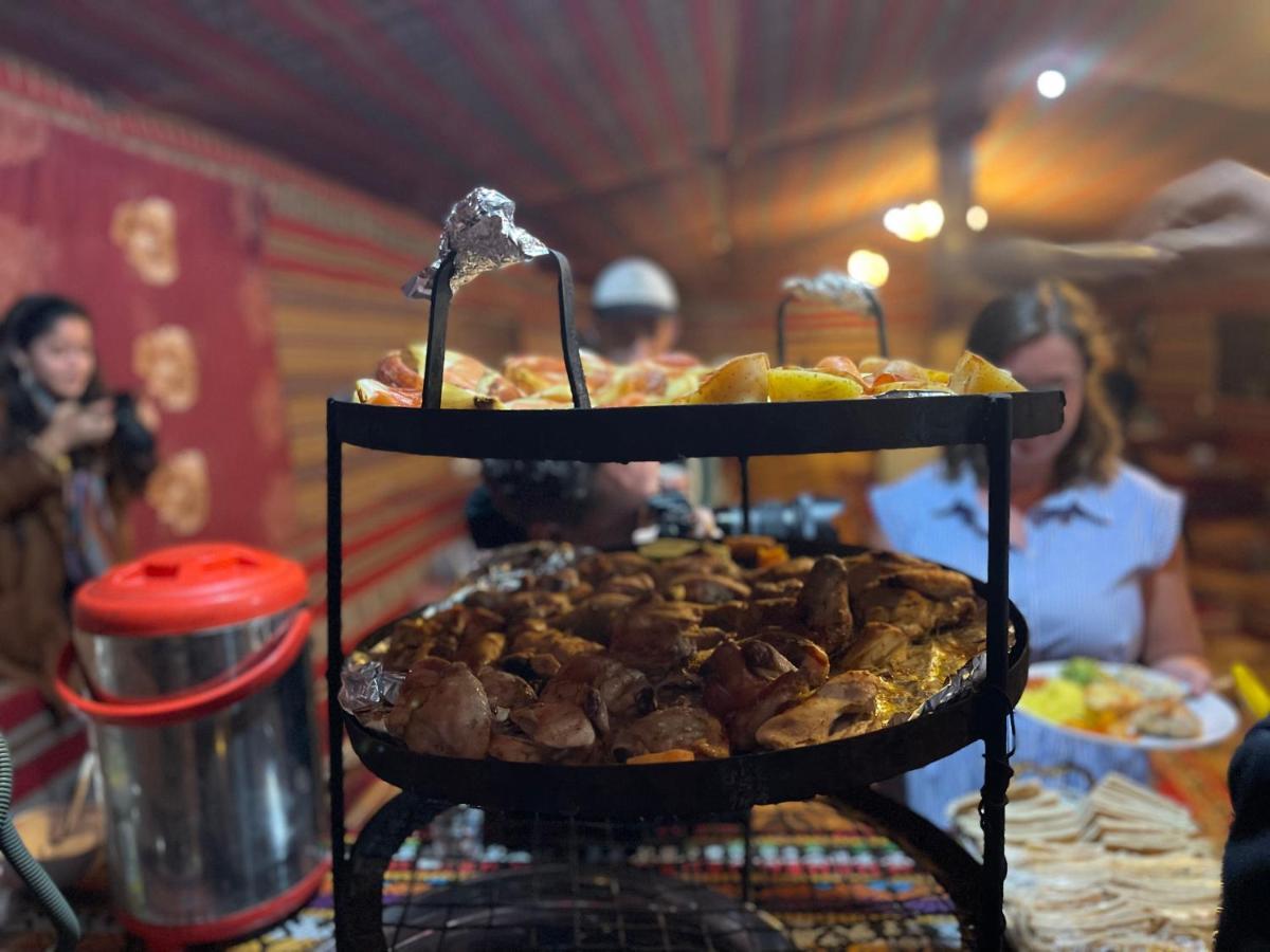 Magic Bedouin Star & Tours Hotel Вади Рум Екстериор снимка