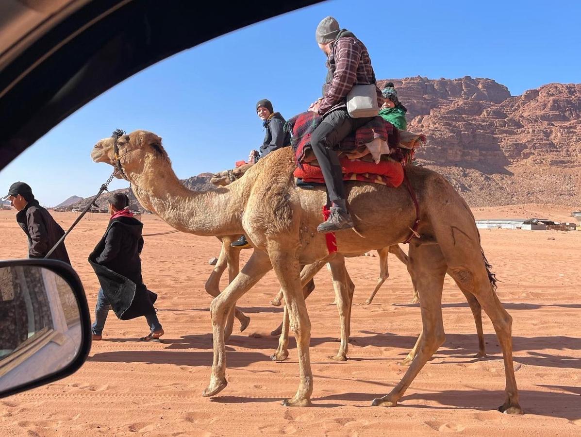 Magic Bedouin Star & Tours Hotel Вади Рум Екстериор снимка